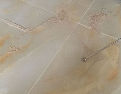 丰宁瓷砖空鼓维修公司分享粘合剂选择不当在瓷砖铺贴过程中可能导致以下问题